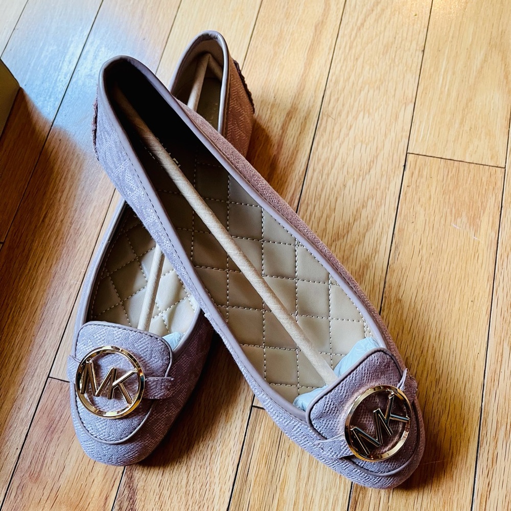 MK shoes size 8 , blush pink color
